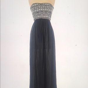 Maxi strapless dress